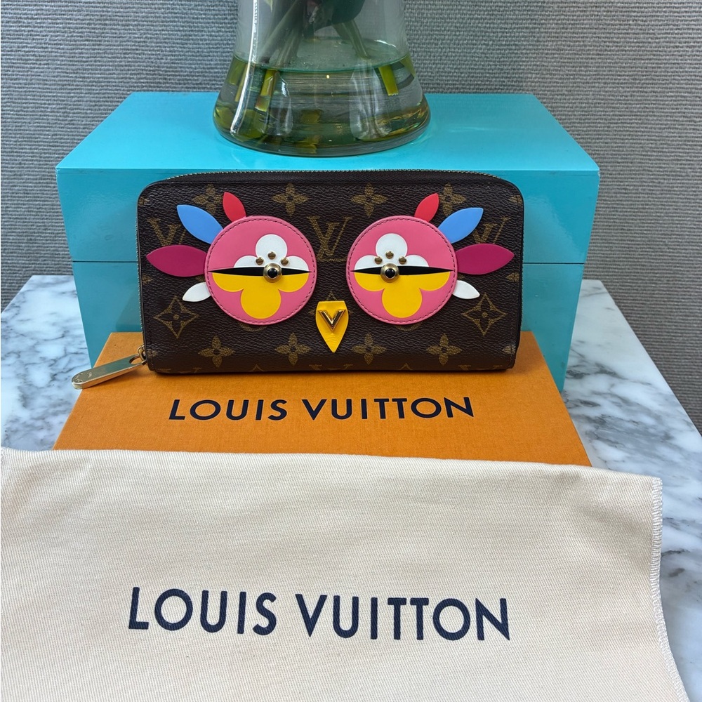 Louis Vuitton Lovely Bird Monogram Long Zippy Wallet - Limited Edition EUC
